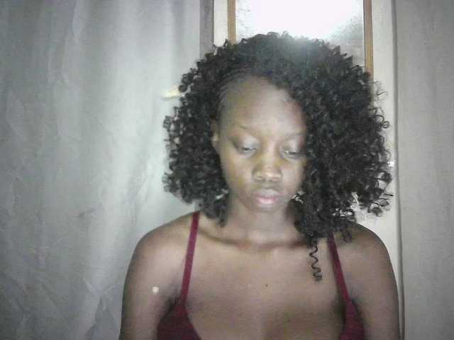 Prettygurl4 live cam on BongaCams