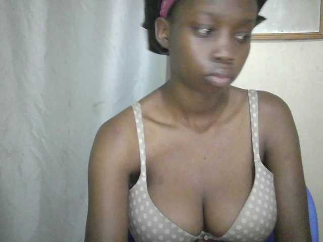 Prettygurl4 live cam preview