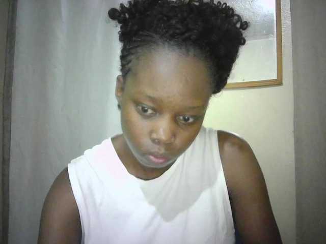 Prettygurl4 live cam on BongaCams