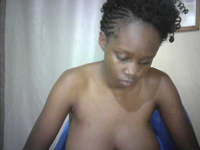 Prettygurl4 live cam on BongaCams