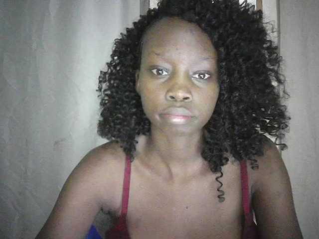 Prettygurl4 live cam on BongaCams