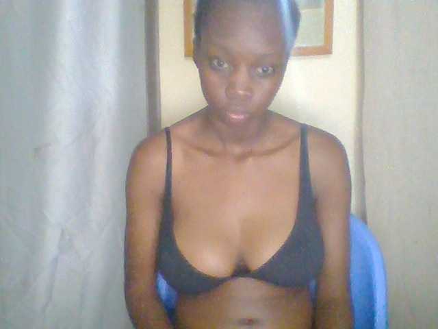 Prettygurl4 live cam on BongaCams