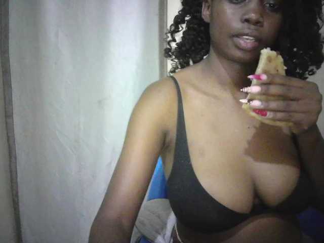 Prettygurl4 — live female cam