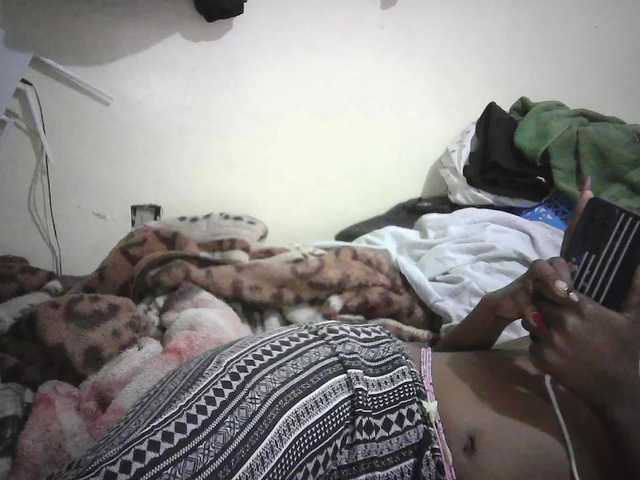 Prettygurl4 live cam on BongaCams