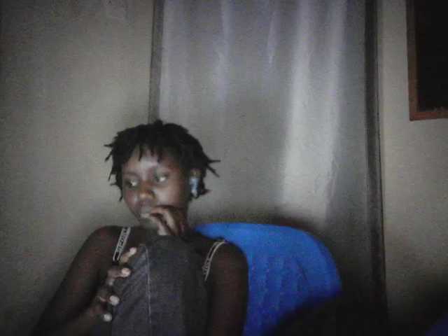 Prettygurl4 live cam on BongaCams
