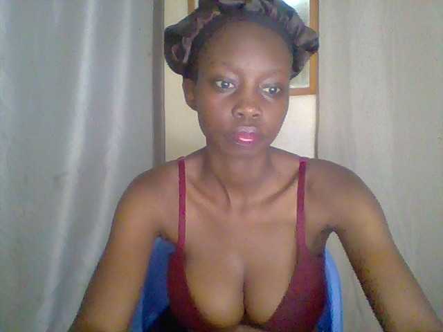 Prettygurl4 live cam on BongaCams