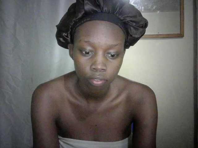Prettygurl4 live cam on BongaCams