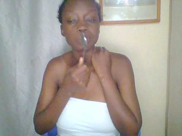 Prettygurl4 live cam on BongaCams