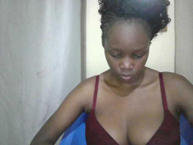 Prettygurl4 live cam on BongaCams
