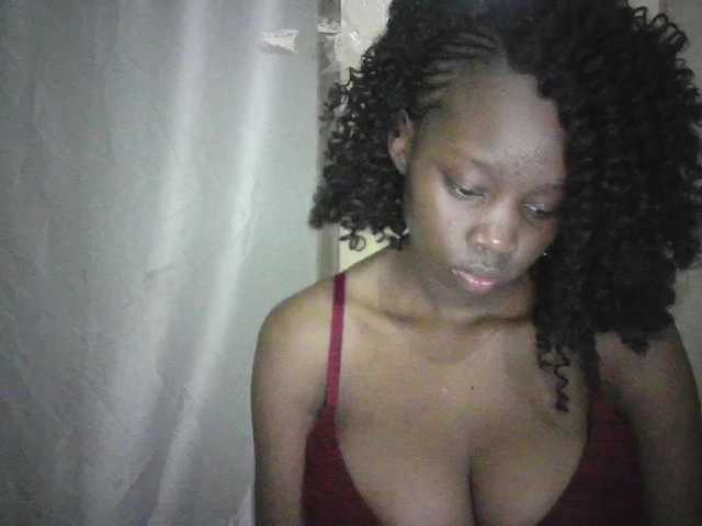 Prettygurl4 live cam on BongaCams