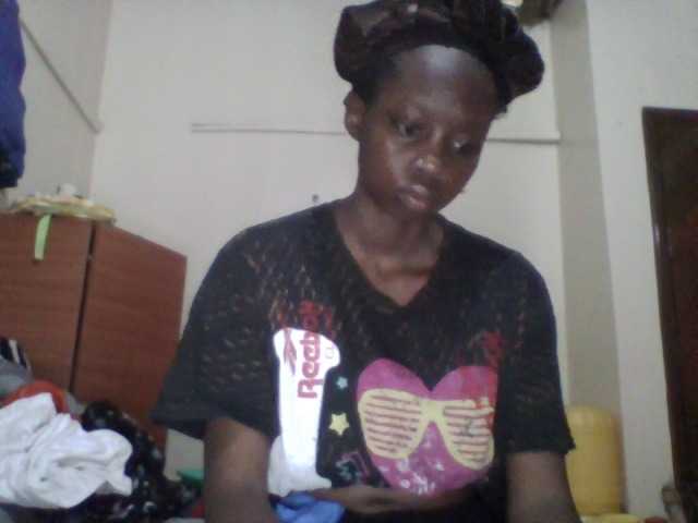 Prettygurl4 live cam on BongaCams