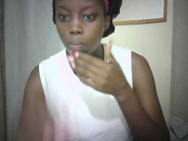 Prettygurl4 live cam on BongaCams
