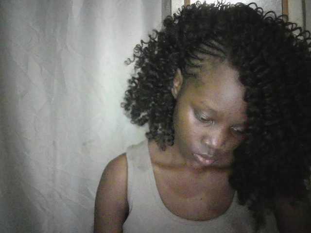 Prettygurl4 live cam on BongaCams