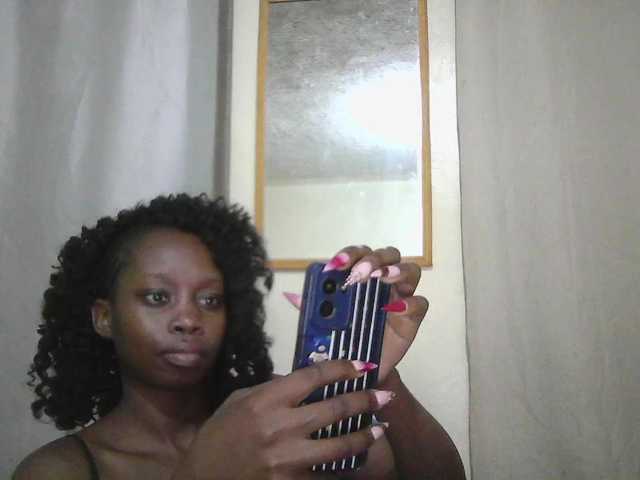 Prettygurl4 — live female cam