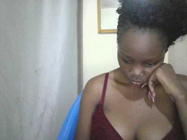 Prettygurl4 live cam on BongaCams