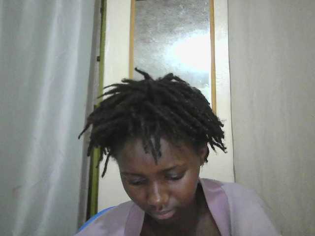 Prettygurl4 live cam on BongaCams
