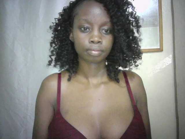 Prettygurl4 live cam on BongaCams