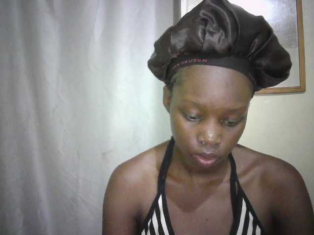 Prettygurl4 live cam on BongaCams