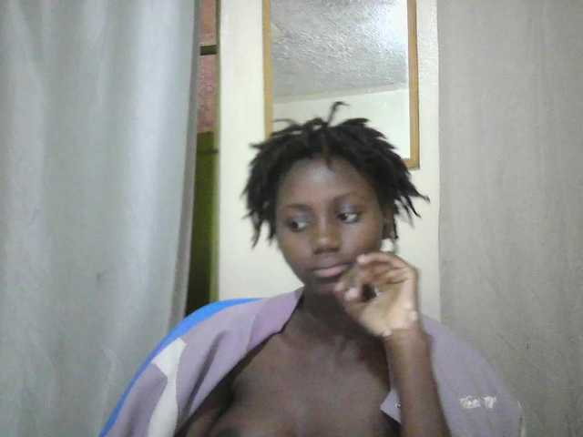 Prettygurl4 — live female cam