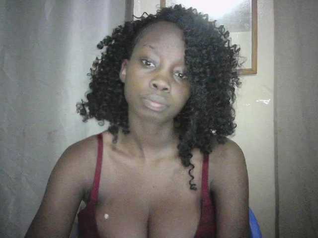 Prettygurl4 live cam on BongaCams