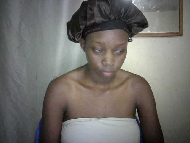Prettygurl4 live cam on BongaCams