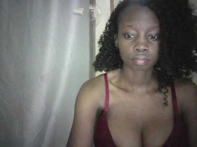 Prettygurl4 live cam on BongaCams