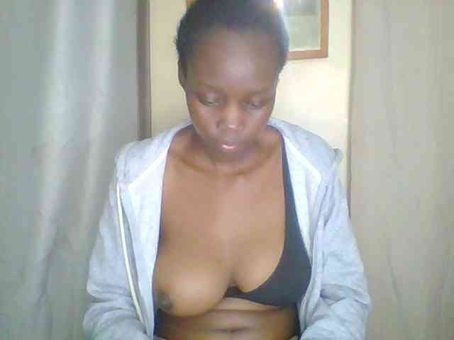 Prettygurl4 Live Webcam on BongaCams