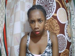 Little-sexy's Live Webcam
