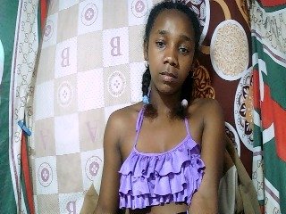 Little-sexy's Live Webcam