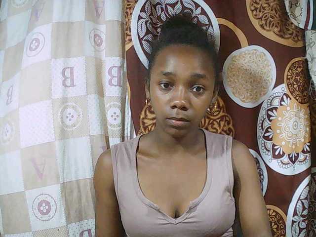 Little-sexy live cam on BongaCams