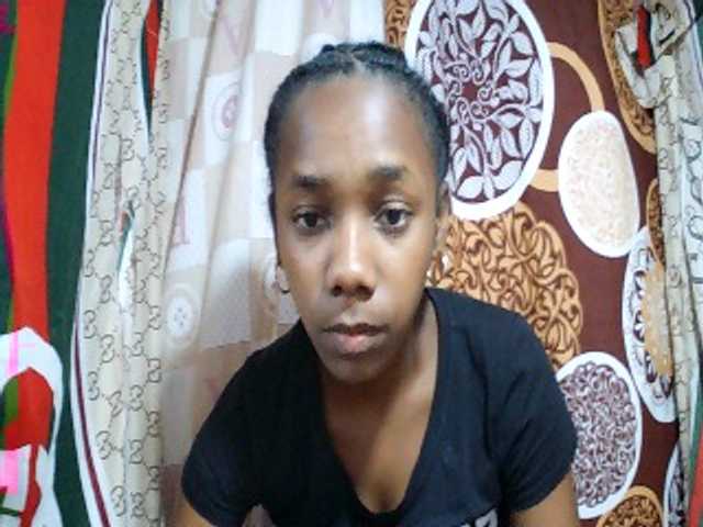 Little-sexy live cam on BongaCams