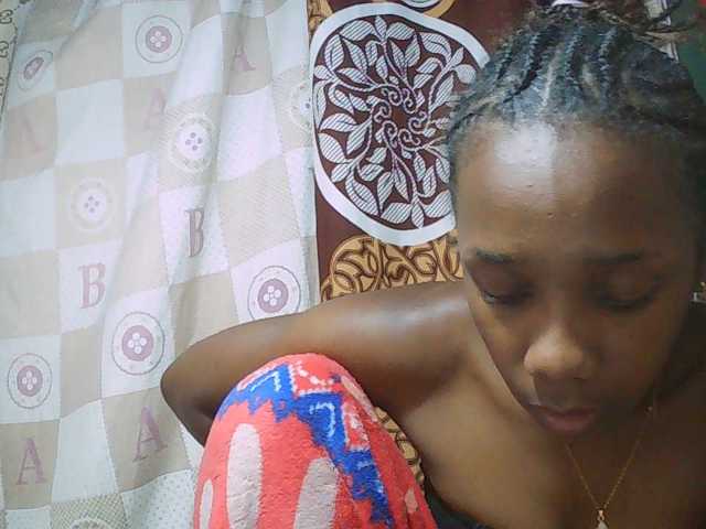 Little-sexy live cam on BongaCams