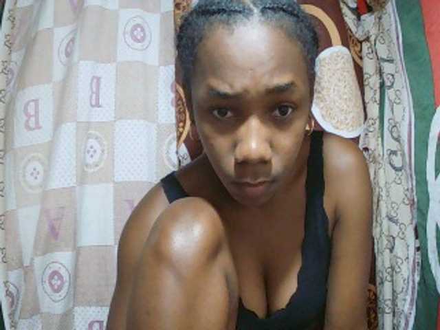 Little-sexy live cam on BongaCams