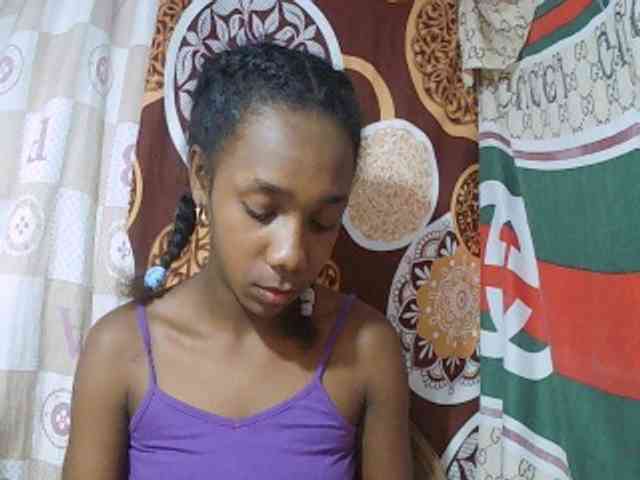 Little-sexy webcam