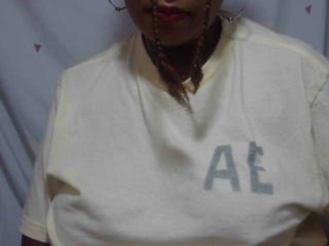 Love-Sexya live cam on BongaCams