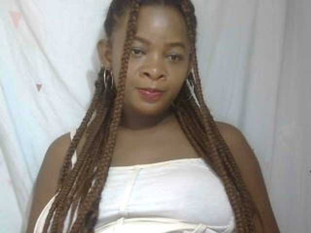 Love-Sexya live cam on BongaCams