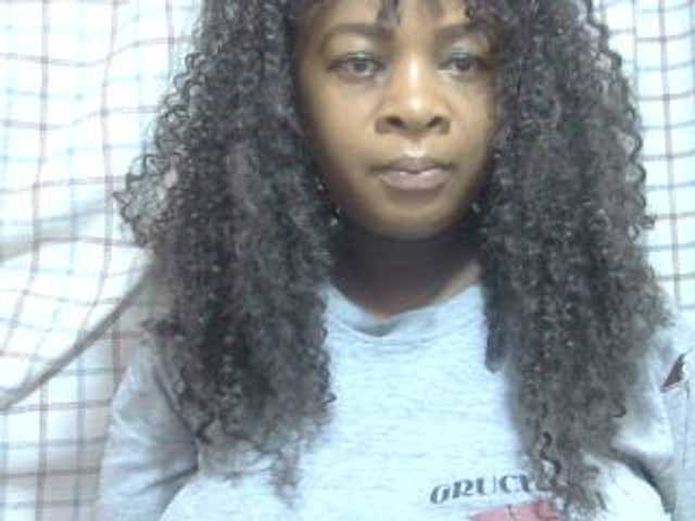 Love-Sexya live cam on BongaCams
