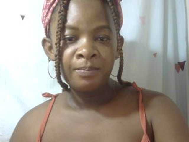 Love-Sexya live cam on BongaCams