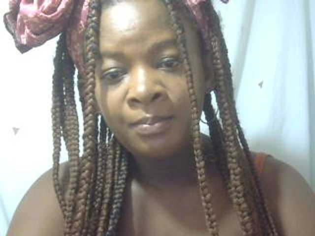Love-Sexya live cam on BongaCams