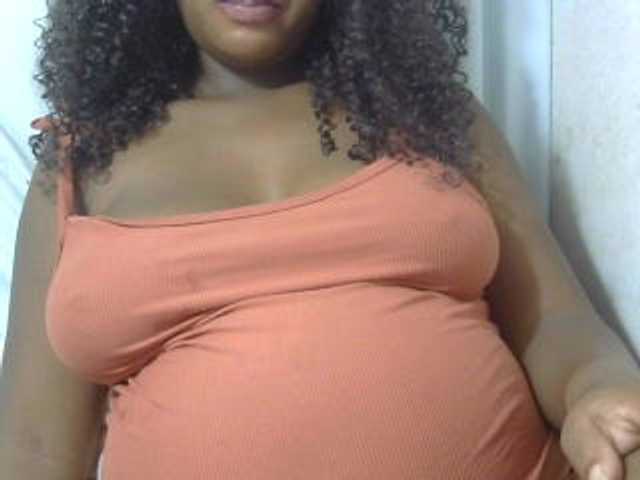 Love-Sexya live cam on BongaCams