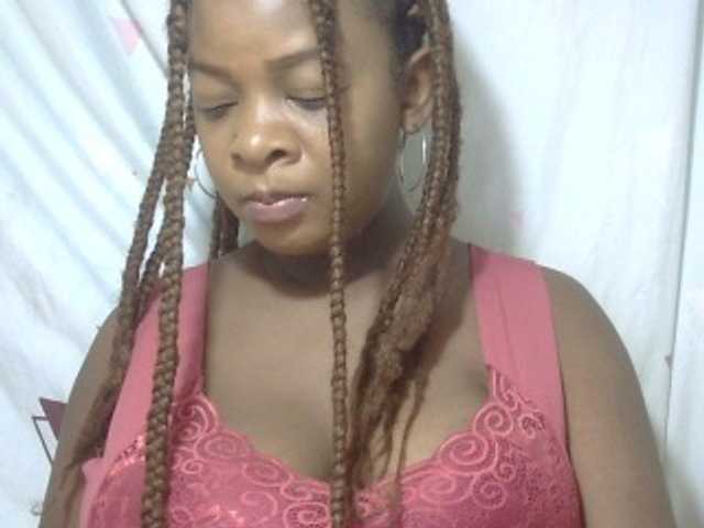 Love-Sexya, en vivo ahora en BongaCams