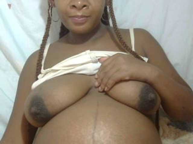 Love-Sexya live cam on BongaCams