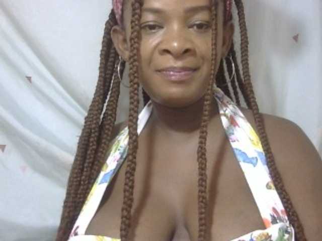 Love-Sexya, live now on BongaCams