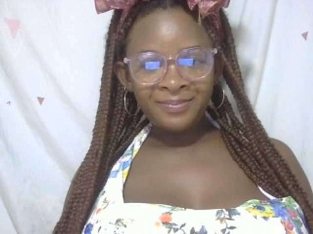 Love-Sexya, live now on BongaCams