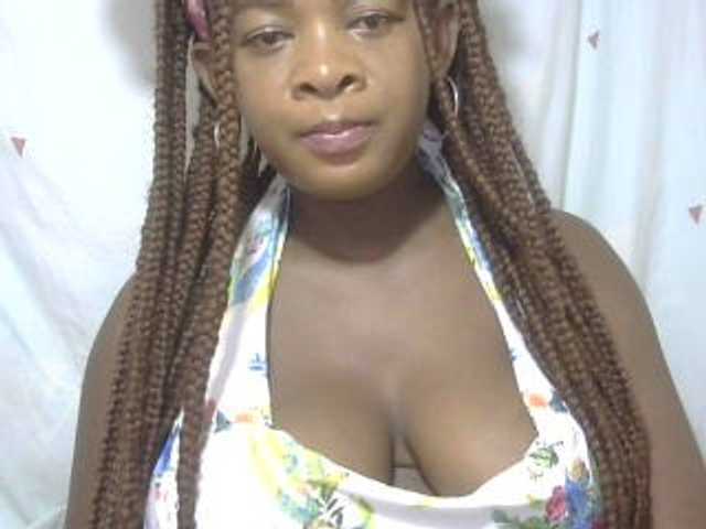 Love-Sexya, live now on BongaCams