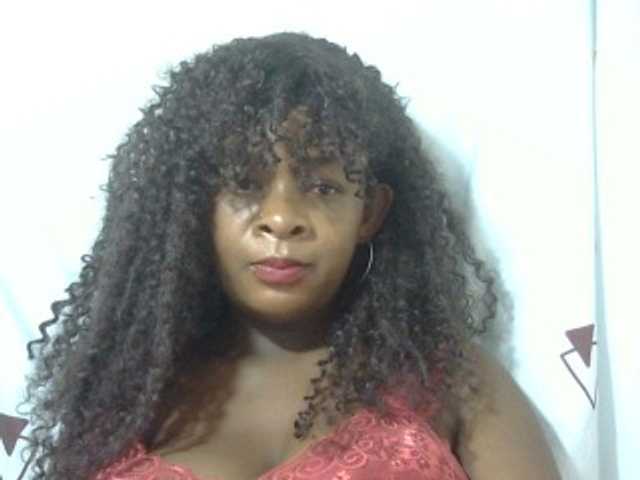 Love-Sexya live cam on BongaCams