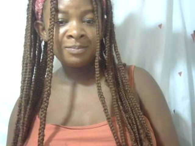 Love-Sexya live cam on BongaCams