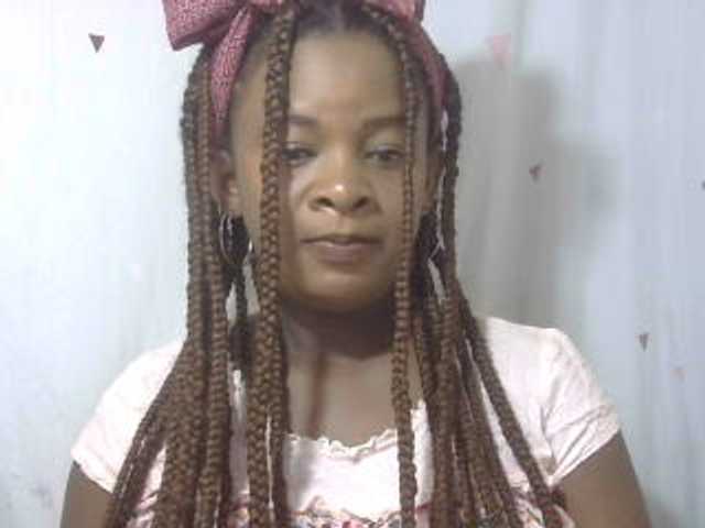 Love-Sexya live cam on BongaCams