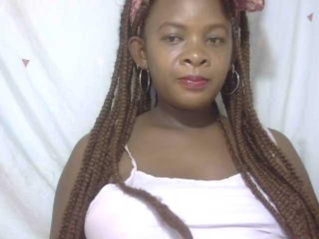 Love-Sexya live cam on BongaCams