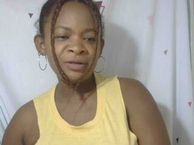 Love-Sexya live cam on BongaCams